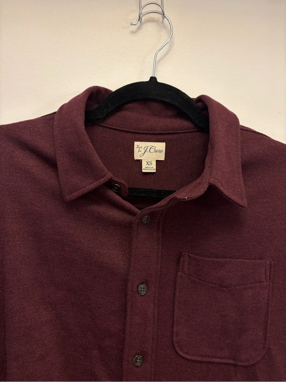 J.Crew Men's XS Burgundy Knit Button-Up Shirt Long Sleeve Chest Pocket Stretch - Picture 4 of 8